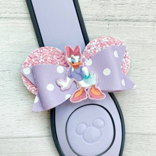 Fabulous Daisy Ear Band Bow