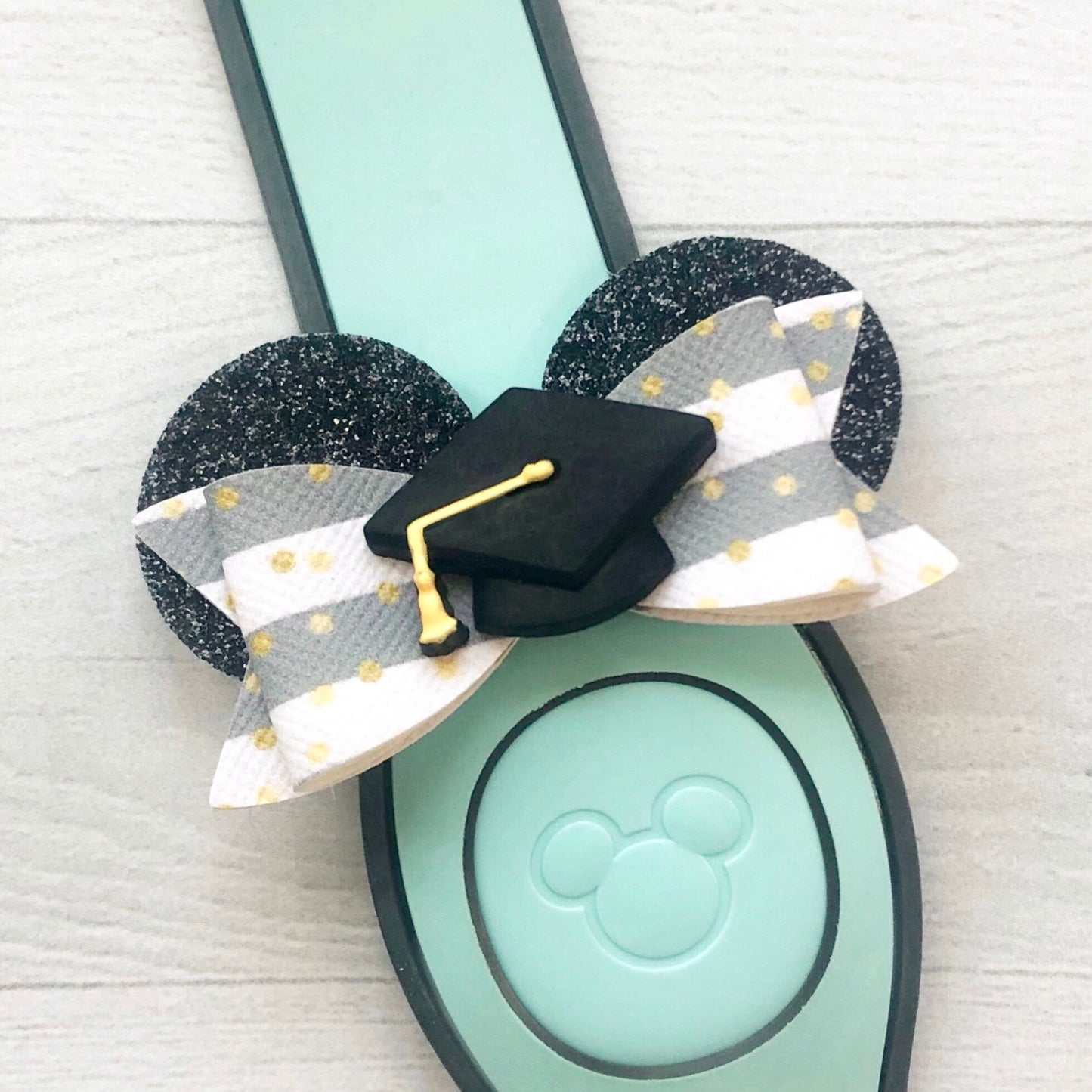 Classic Graduation Ear Band Bow